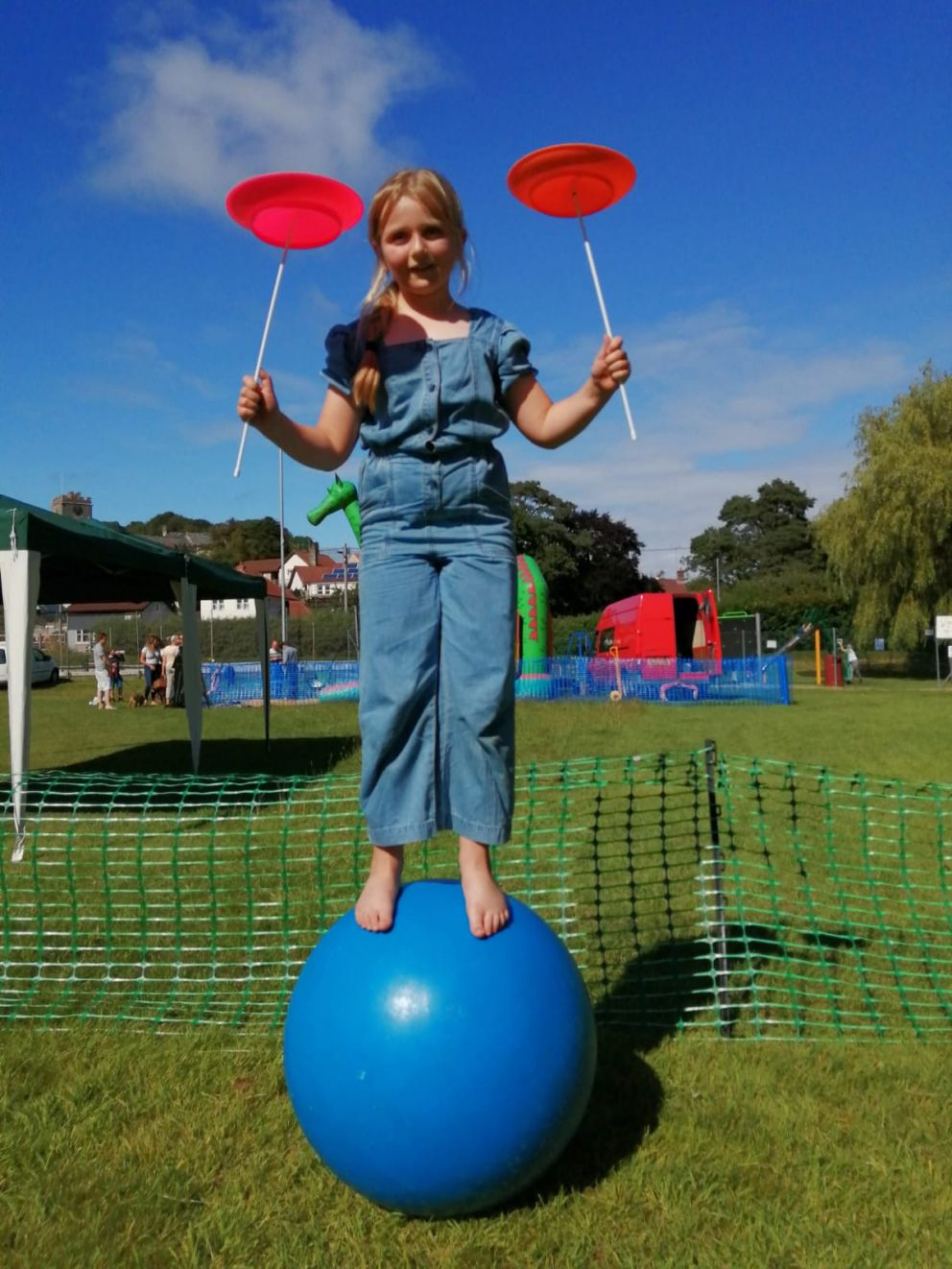 Plate Spinning - higher Being Circus