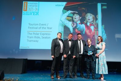Tourism Event of the Year. L to R: Lee Taylor, Steve Waite, Josh Castree, Jenny Nunn with award Sponsor from Dartington Crystal