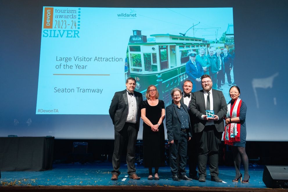 Large Visitor Attraction of the Year. L to R Lee Taylor, Nicola Stone, Jenny Nunn, Steve Waite, Josh Castree with award sponsor Plymouth Business School